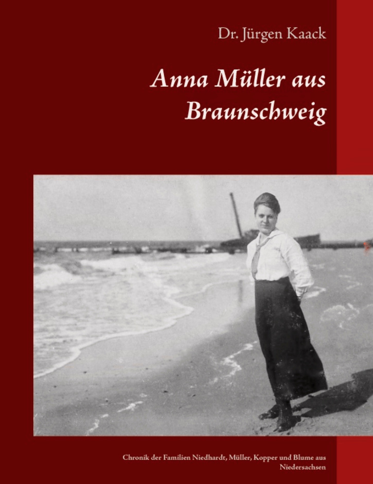 Anna Müller hat die längste Zeit ihres Lebens in Westerland verbracht, geboren wurde sie in Braunschweig und ihre Jugend verbrachte sie in Hamburg. In ihre Lebenszeit fielen beiden Weltkriege. Ihre Vorfahren lebten seit 1600 in Braunschweig, Bad Gandersheim und im Harz Vorland.
